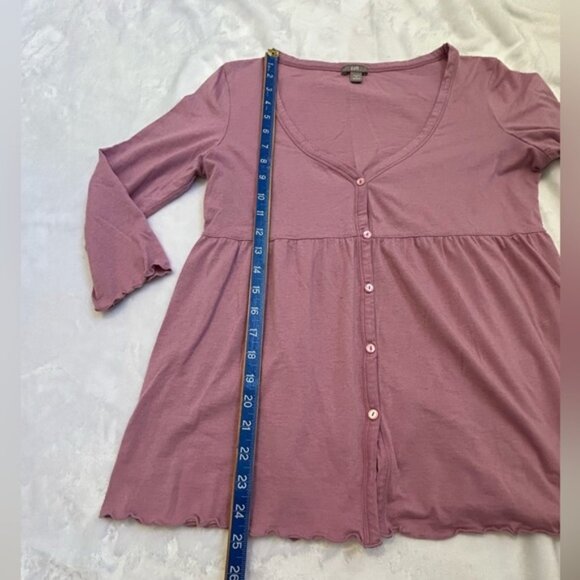 Front Top - Picture 3 of 6